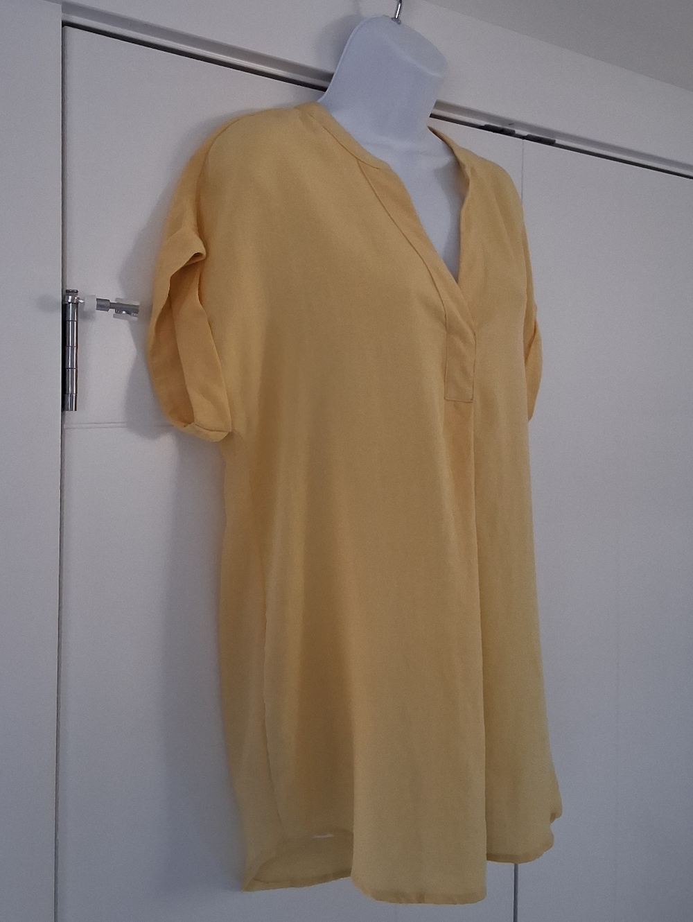 RACHEL Rachel Roy/ Light Yellow Rayon Blend/ Capped Sleeve Top/ Size US M - Picture 4 of 10